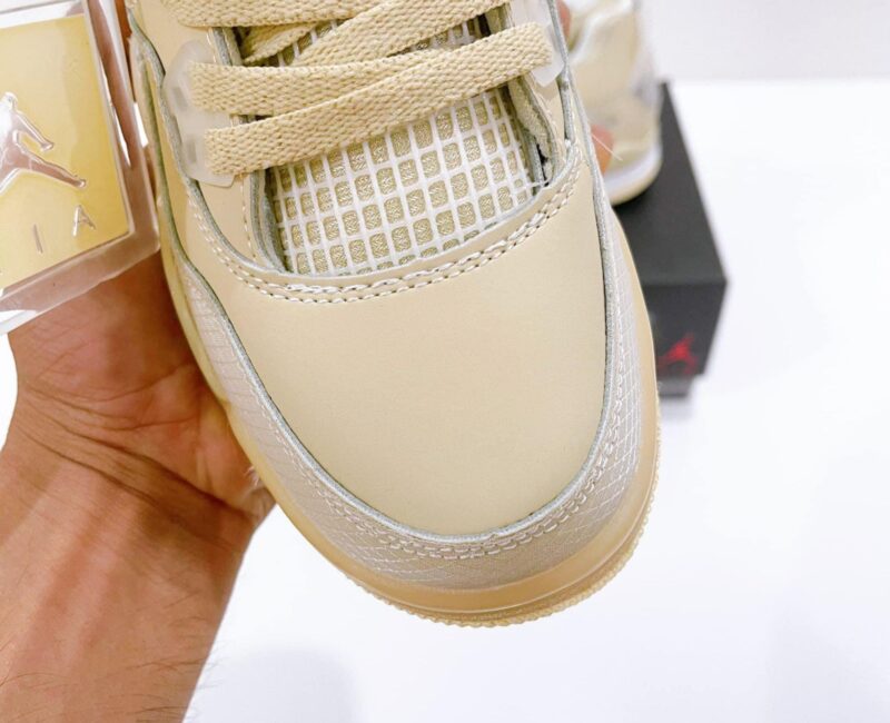 Toebox Nike Jordan 4 Off White Sail