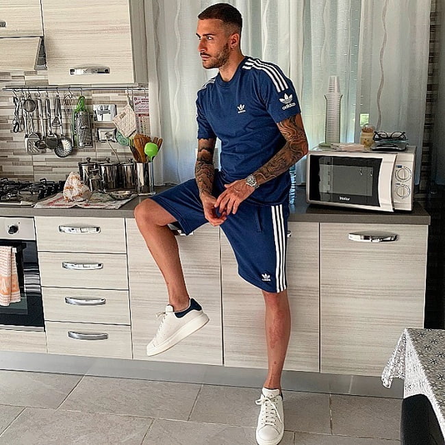 phối đồ giày mcqueen nam quần short thể thao