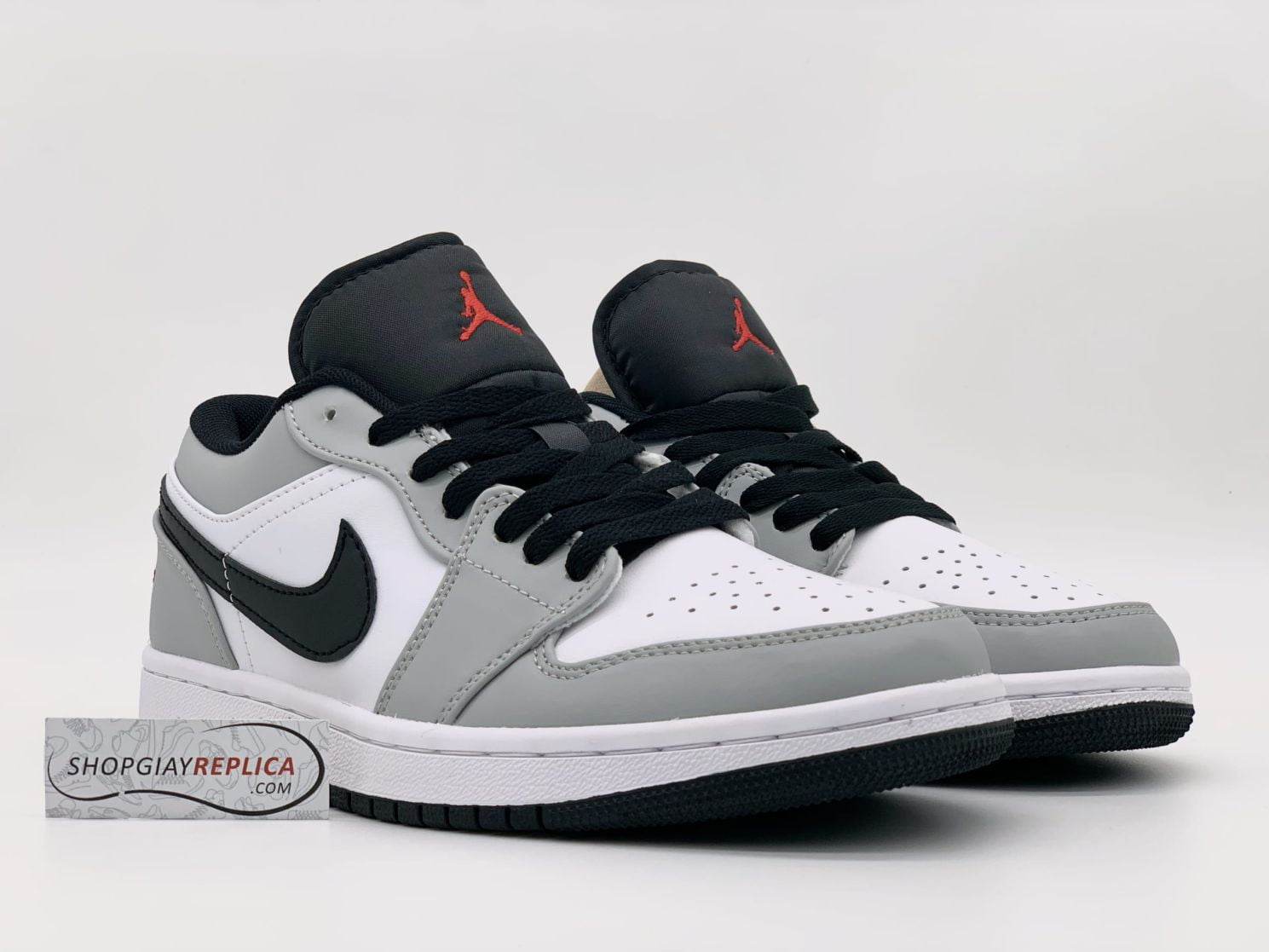Air Jordan 1 Low Light Smoke Grey