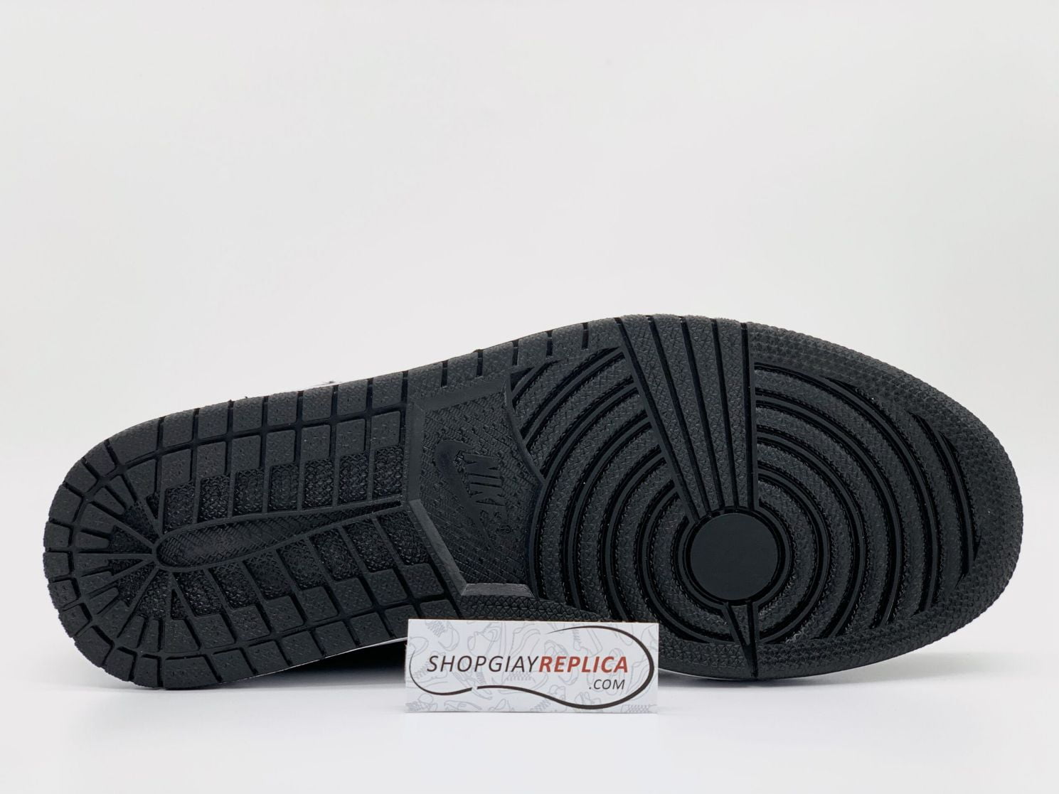 Giày Nike Air Jordan 1 Retro High Black Satin Gym Red