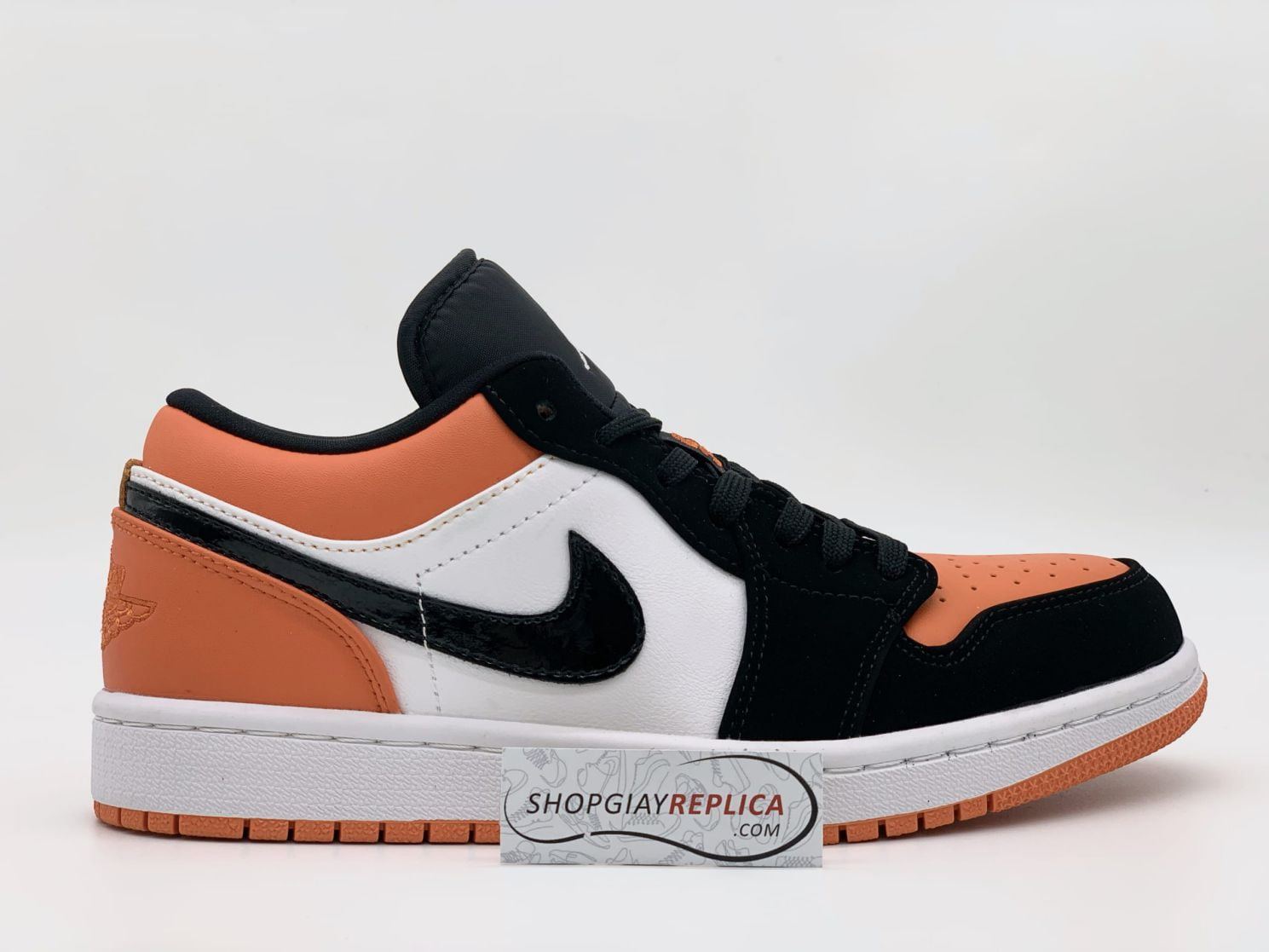 Jordan 1 Low Shattered Backboard Cam Đen