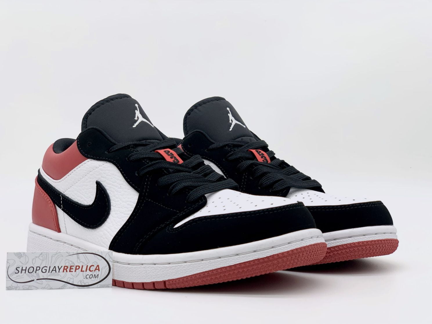 Nike Air Jordan 1 Low Black Toe