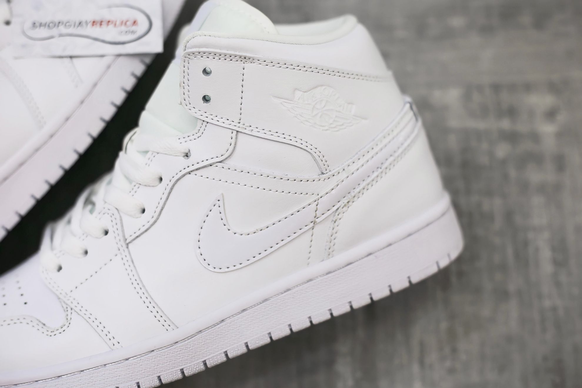 Giày Nike Jordan 1 Mid Triple White Replica