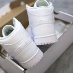Giày Nike Air Jordan 1 Mid Triple White