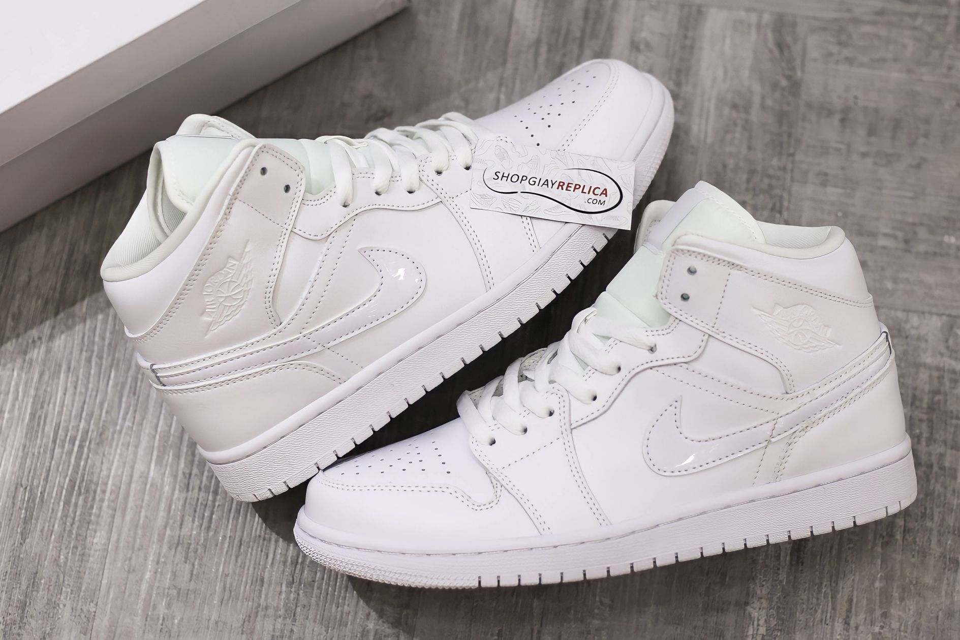 Giày Jordan 1 Mid Triple White