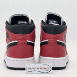 Nike Jordan 1 Mid Chicago Toe