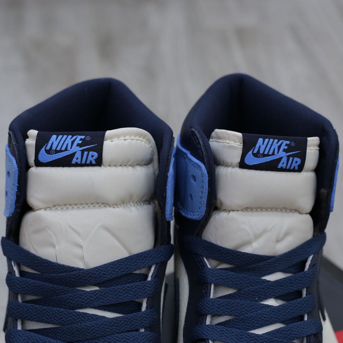Nike Jordan 1 Obsidian Unc