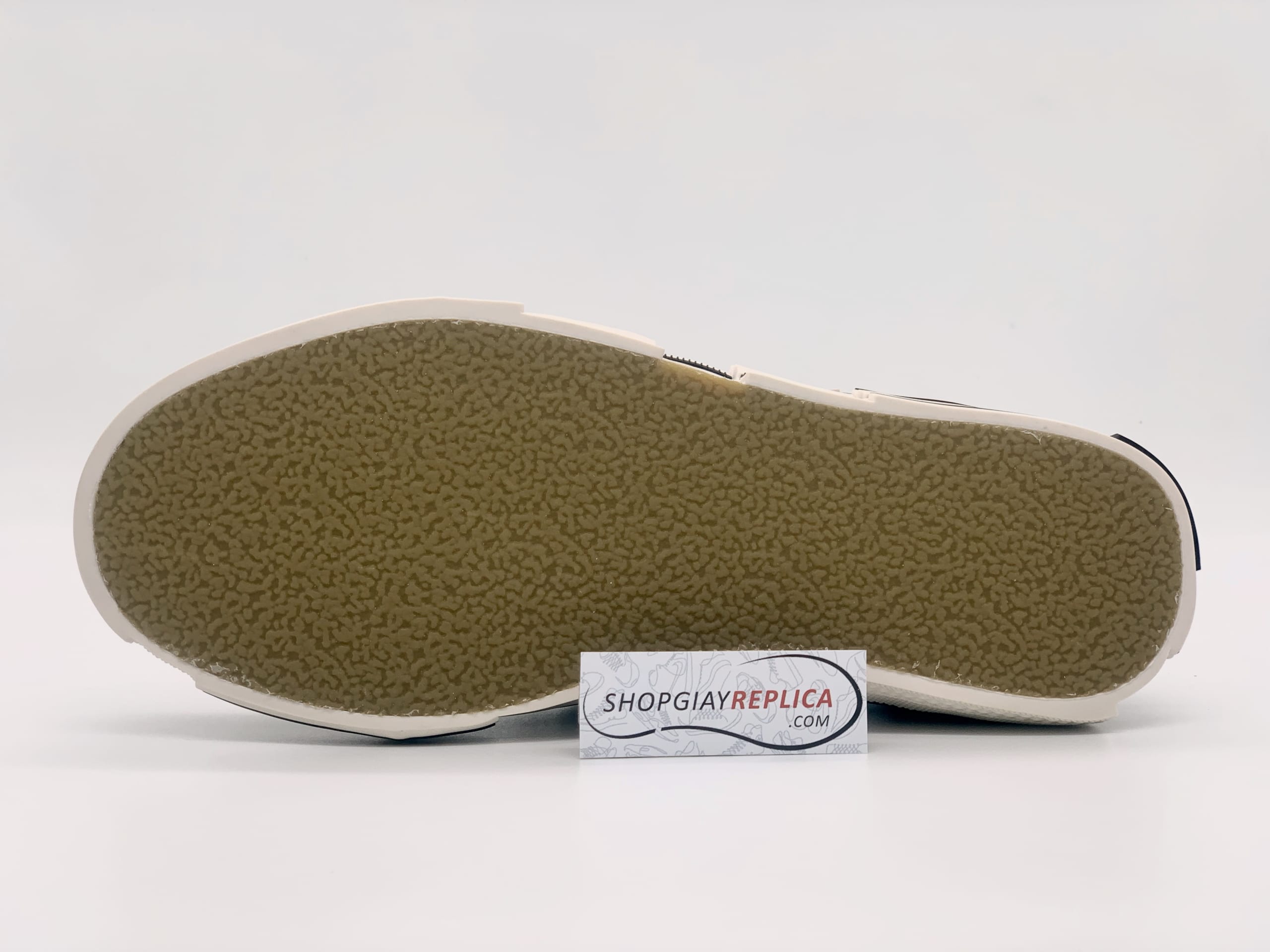 cận cảnh đế giày xvessel