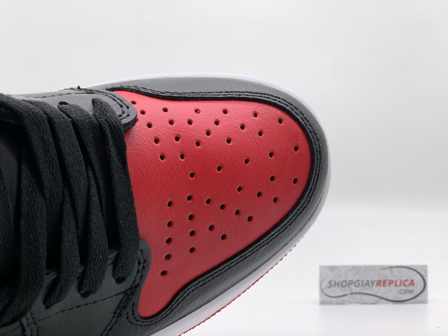 Nike Air Jordan 1 UNC to Chi