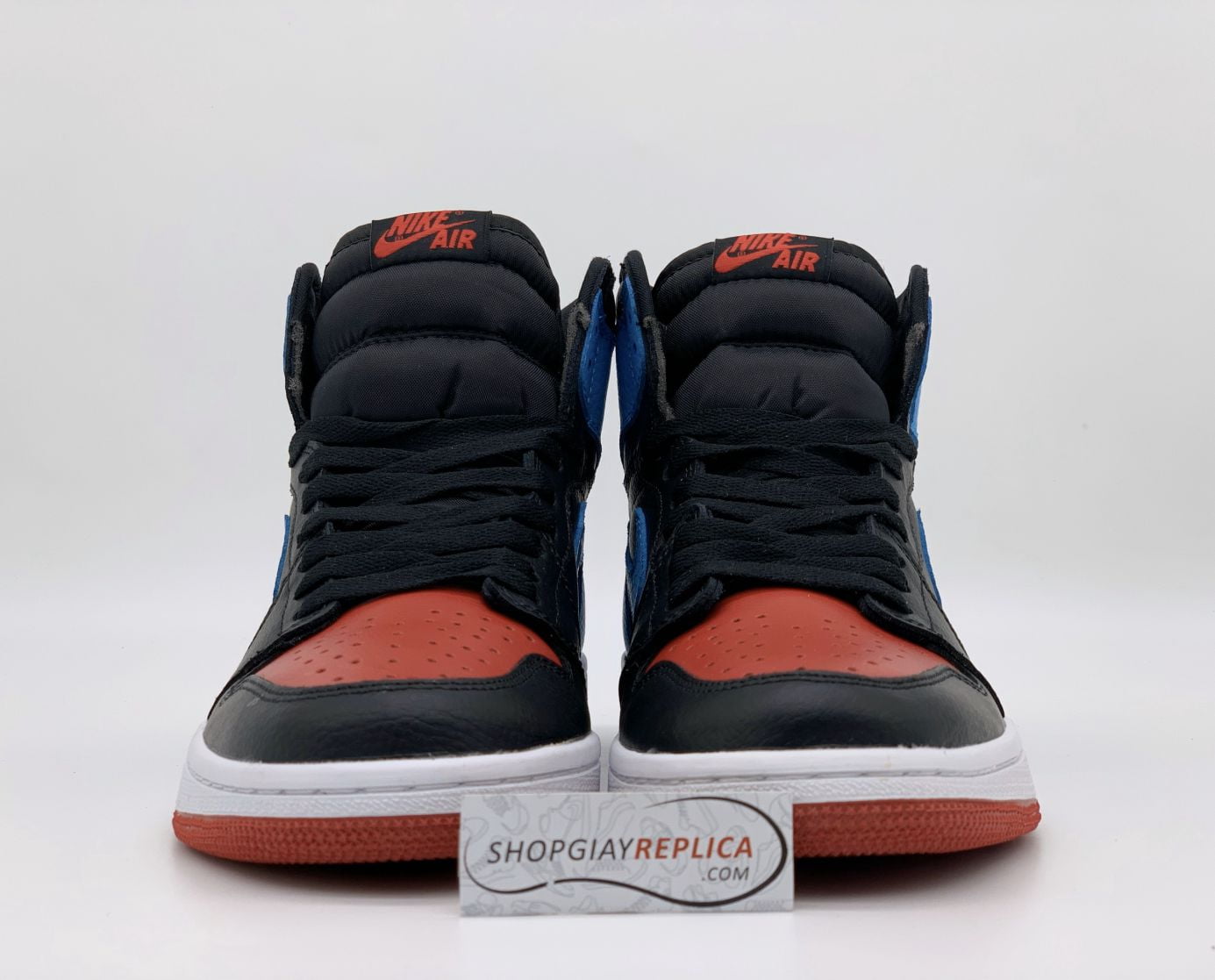 Nike Air Jordan 1 Retro High UNC to Chi