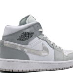 Nike Jordan 1 Mid Camo