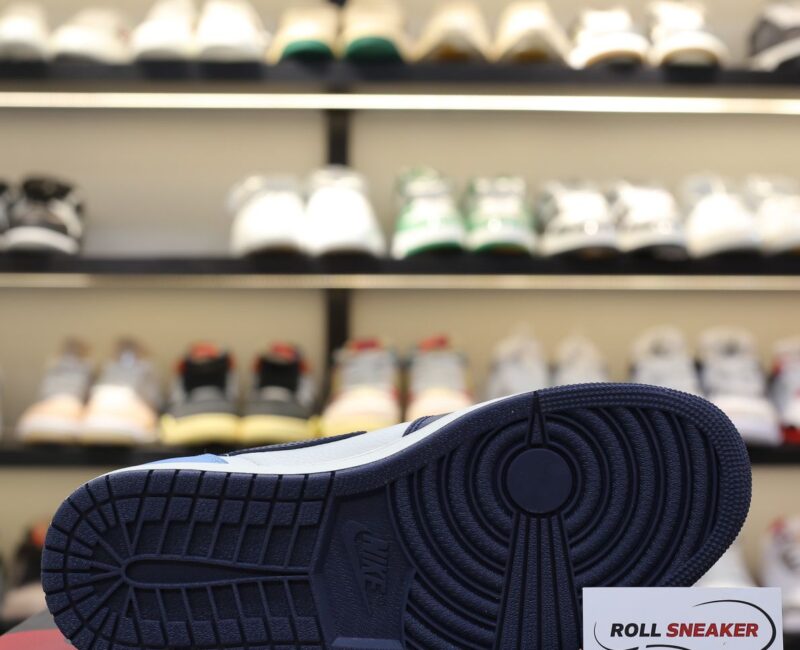 Nike Air Jordan 1 Retro High Obsidian