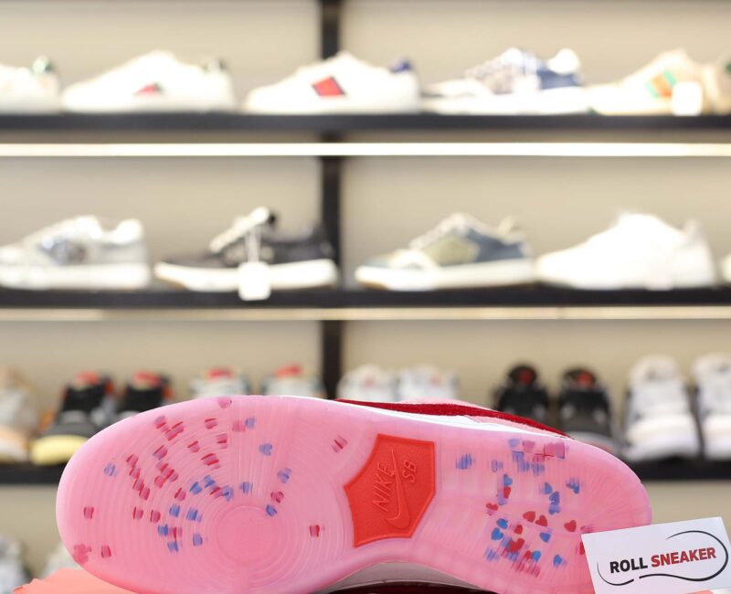 Nike SB Dunk Low StrangeLove