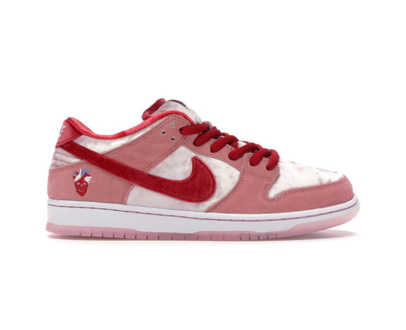 Nike SB Dunk Low StrangeLove Skateboards