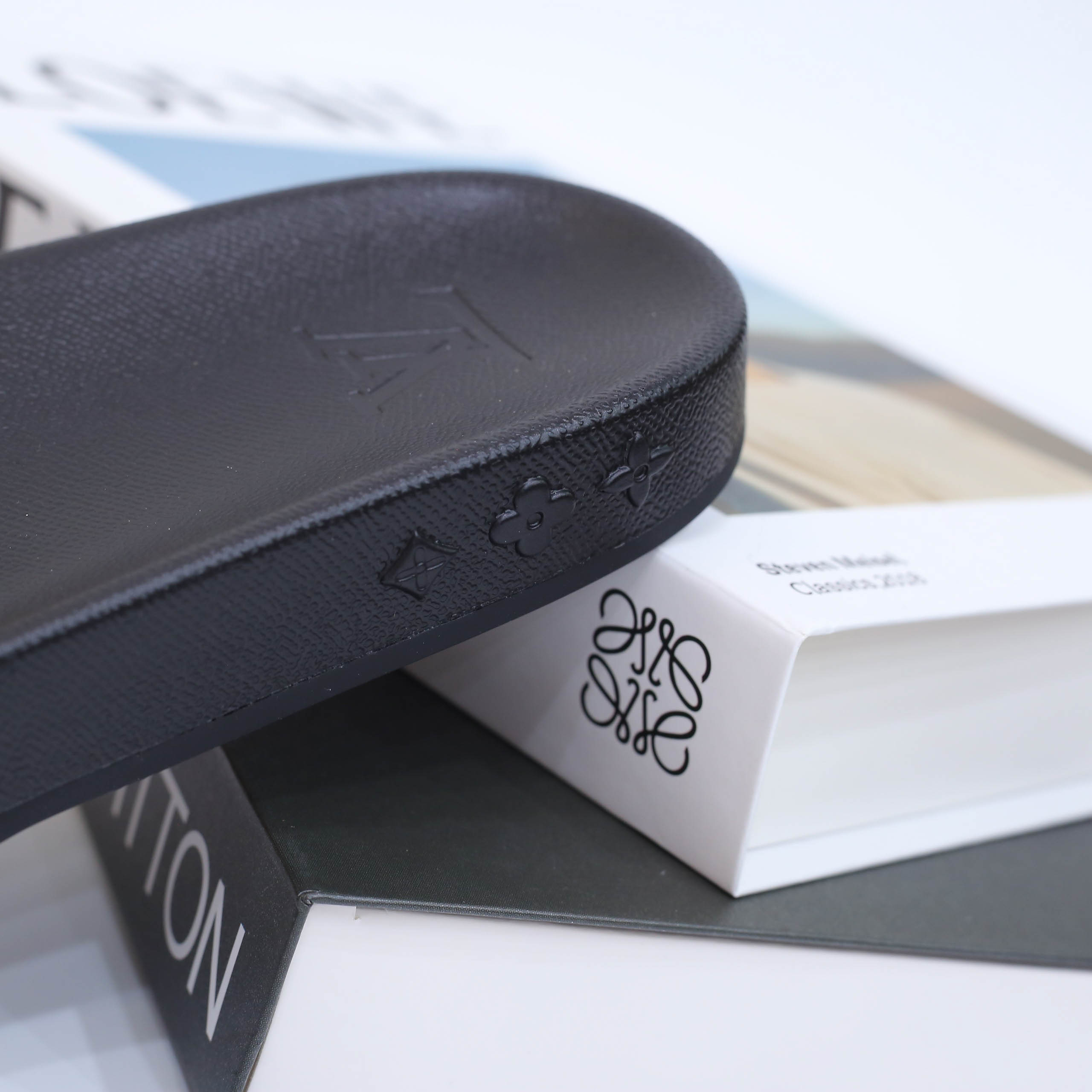 Dép Louis Vuitton Waterfront Mule Monogram Best Quality