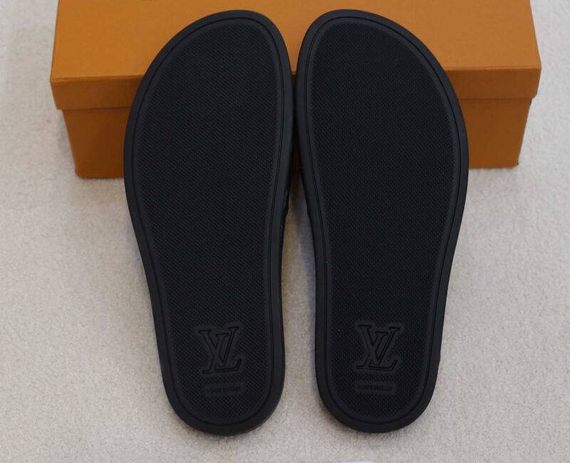 Dép Louis Vuitton Waterfront Mule Monogram Eclipse