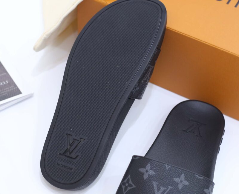 Dép Louis Vuitton Waterfront Mule Monogram Eclipse Best Quality
