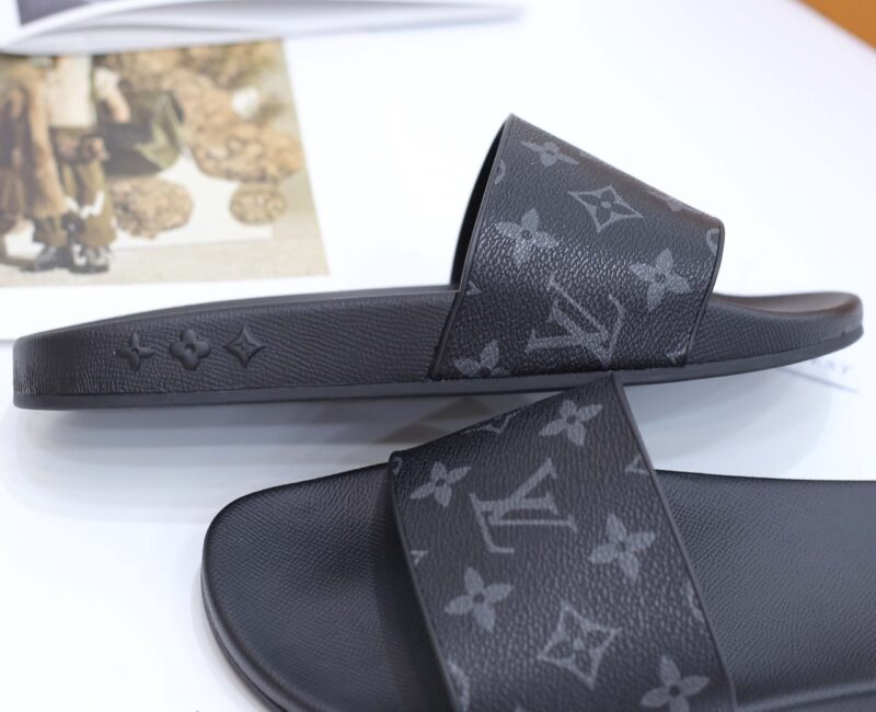 Dép Louis Vuitton Waterfront Mule Monogram Eclipse Best Quality