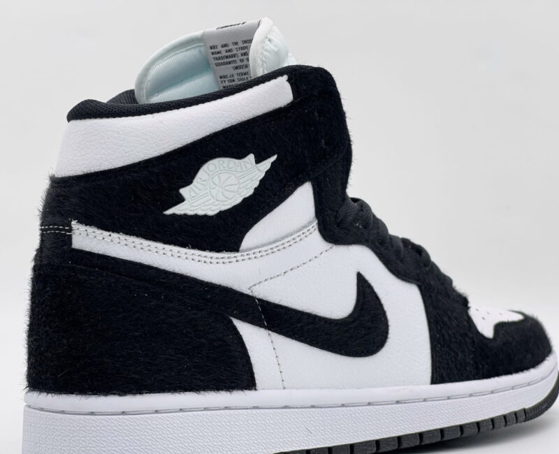 Swing Nike Air Jordan 1 High Twist Panda