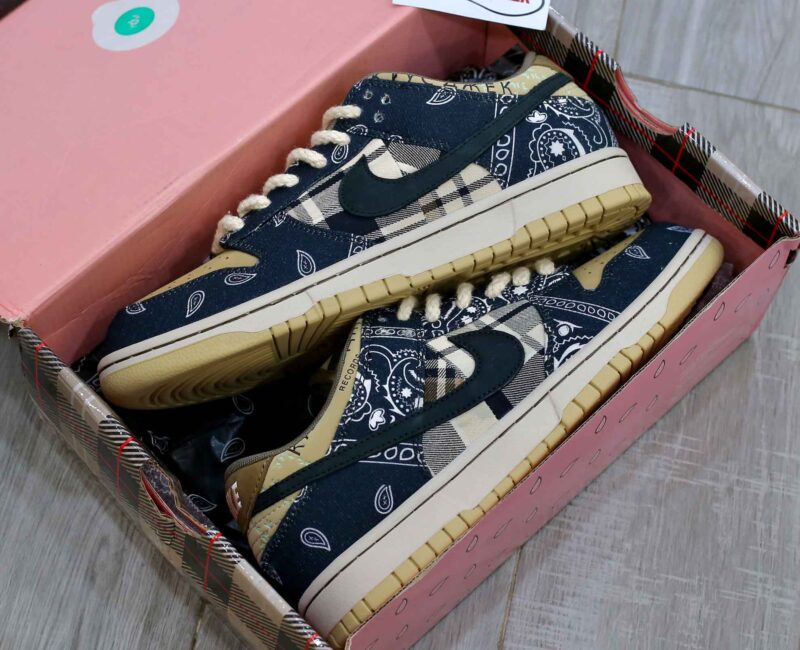 Gót Giày Nike SB Dunk Travis Scott
