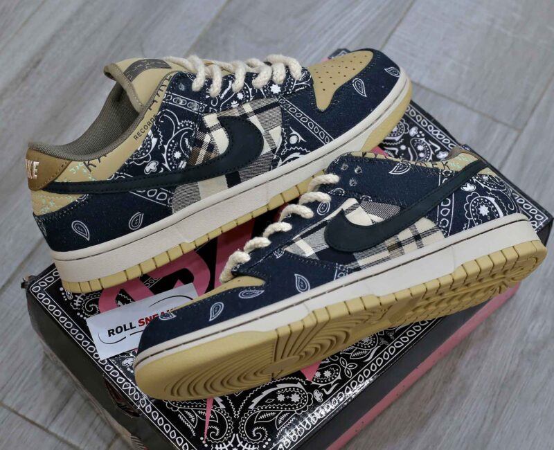 Giày Nike SB Travis Scott