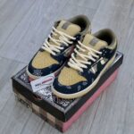 Giày Nike SB Dunk Travis Scott