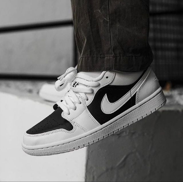 outfit giày jordan 1 panda cổ thấp cho nam đẹp