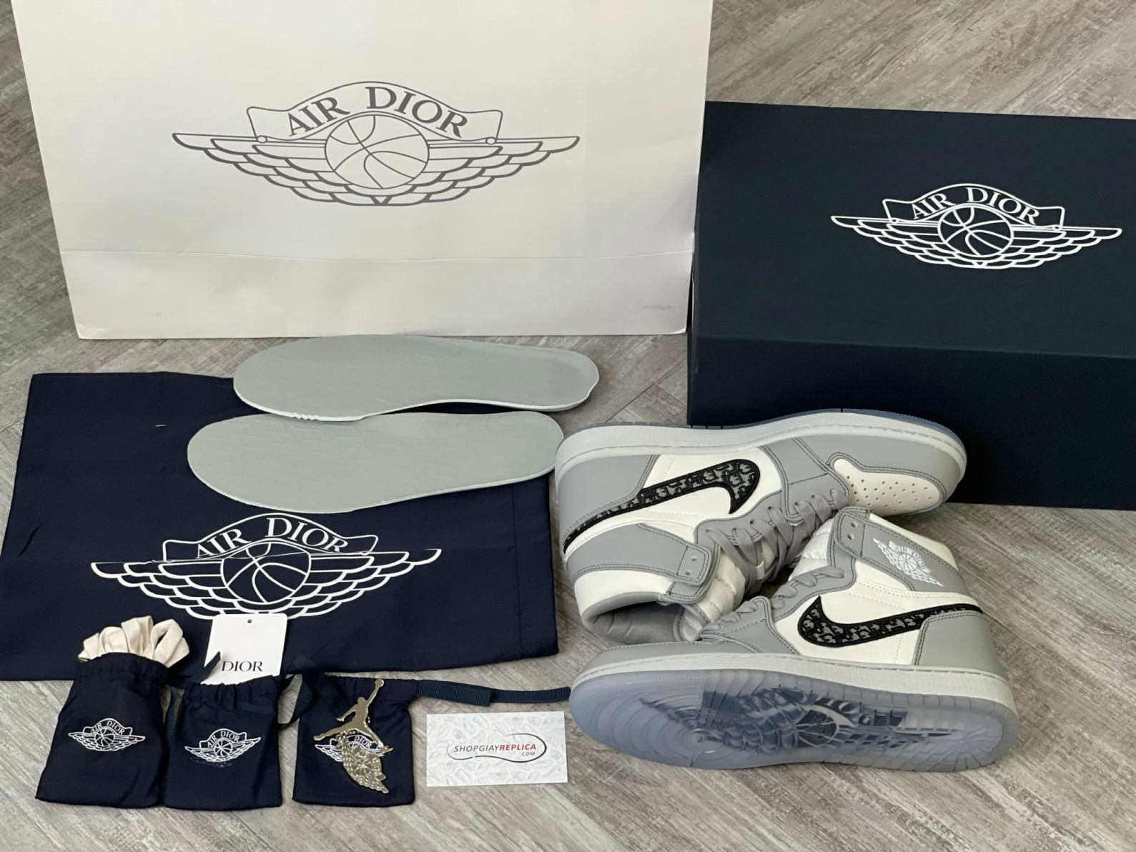 swoosh giày air Jordan 1 Dior like auth