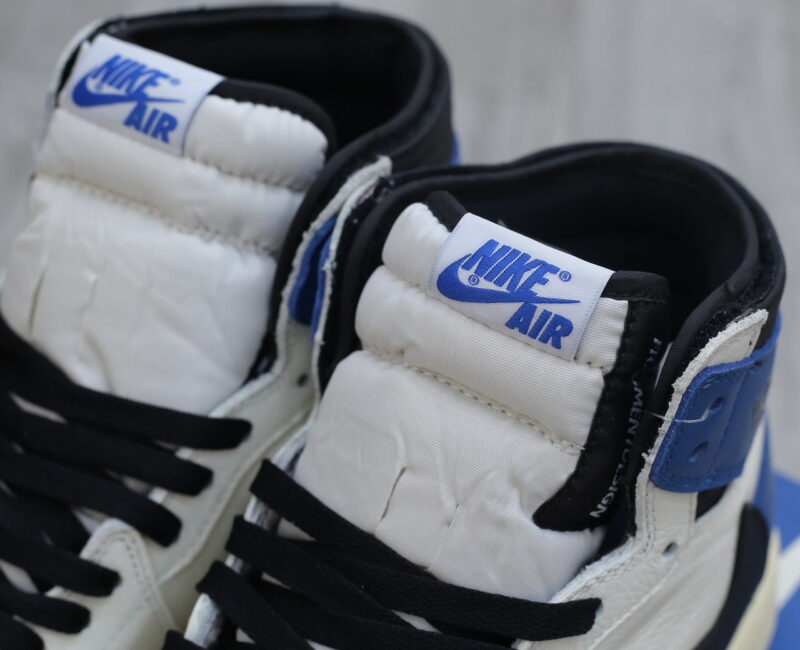 code Jordan 1 High Travis Scott Fragment