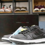 Giày Nike SB Dunk Low đổi màu