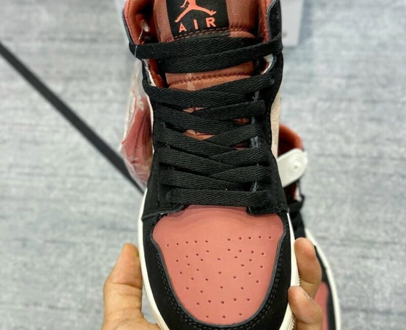 toebox jordan 1 mid canyon rust
