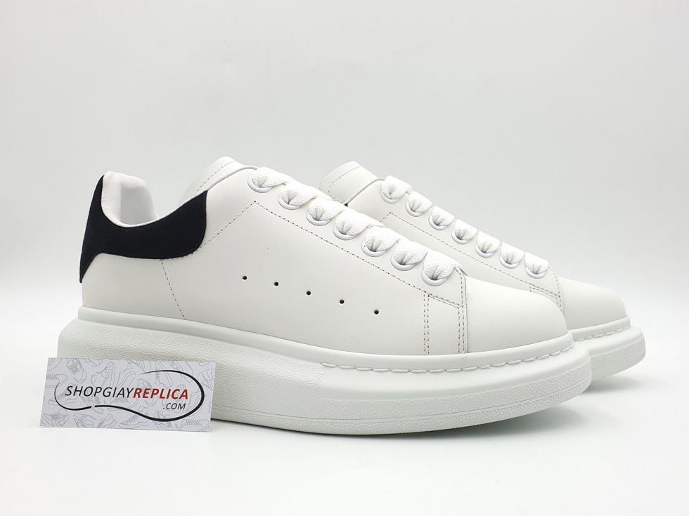 mcqueen trắng gót đen like auth