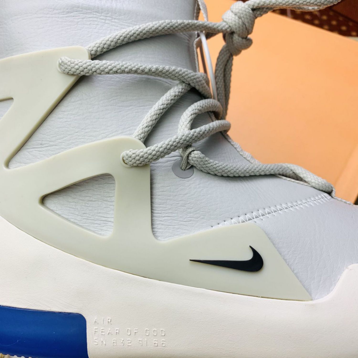 Nike Air Fear of God 1 Light Bone Like Auth