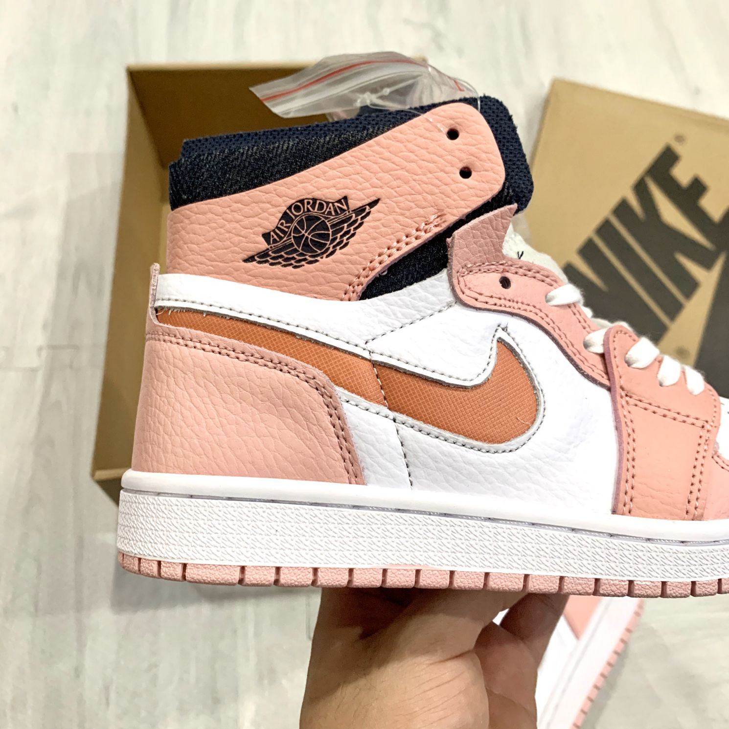 Jordan 1 High Zoom Air CMFT Pink Glaze
