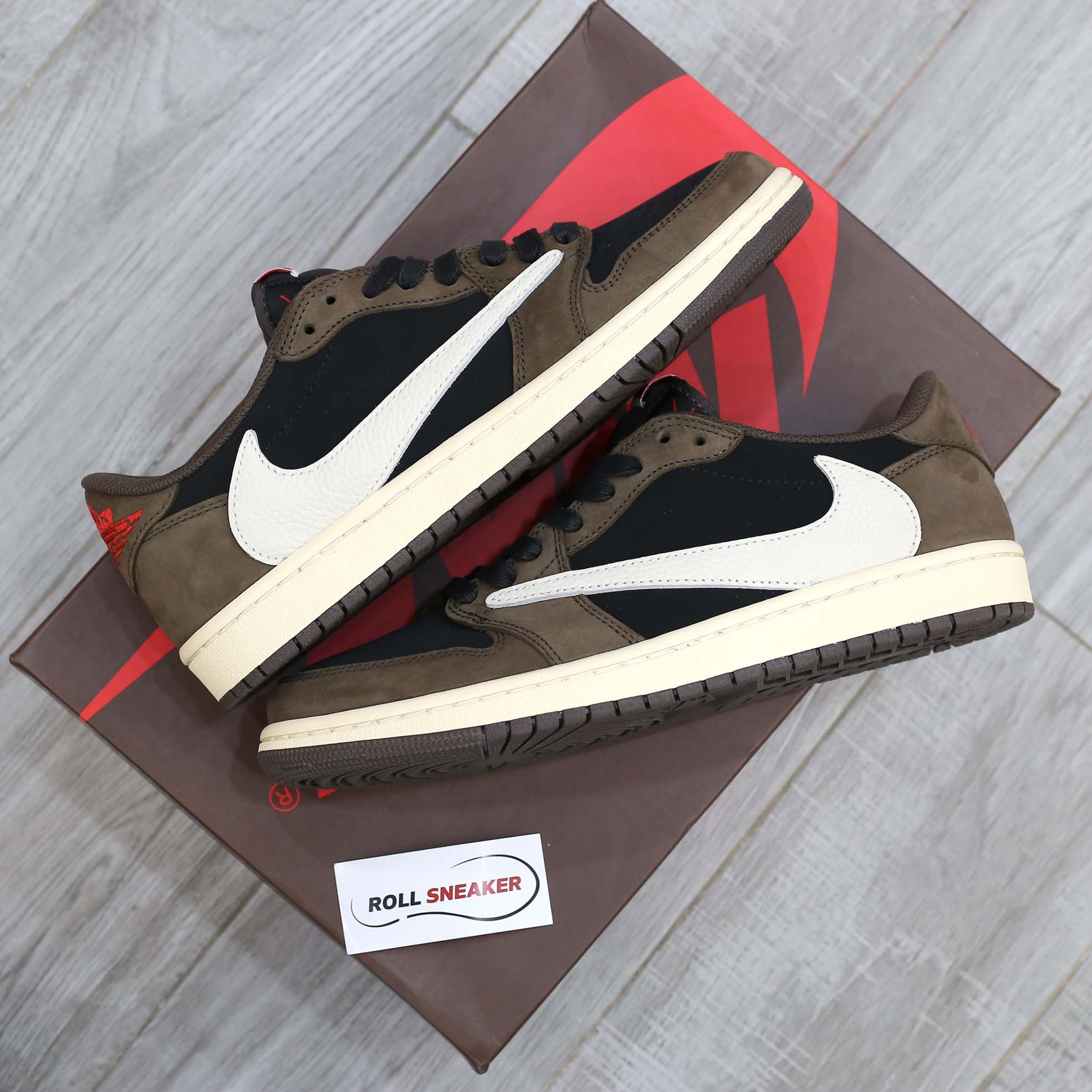 Jordan 1 low og sp travis scott