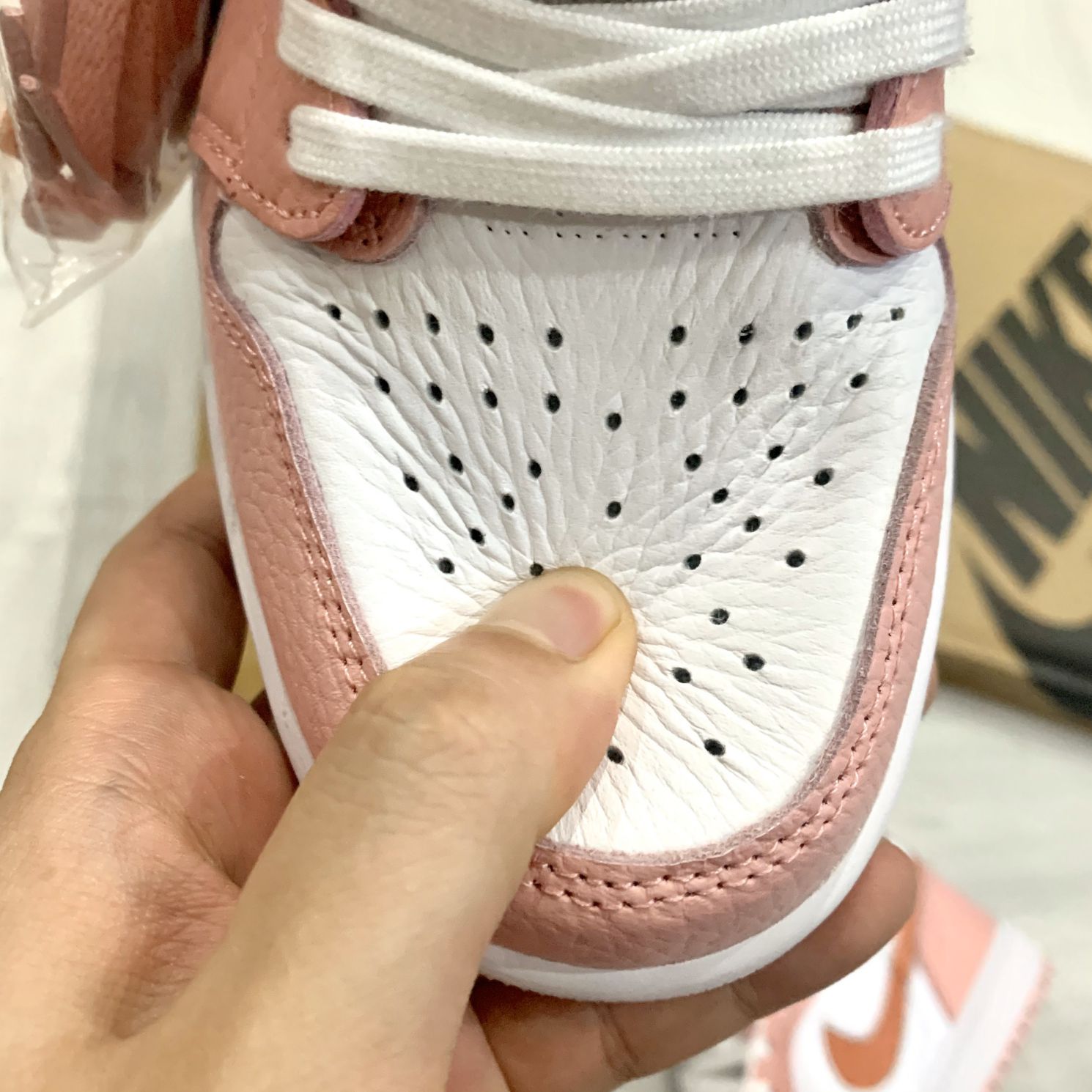toebox jordan 1 high zoom pink