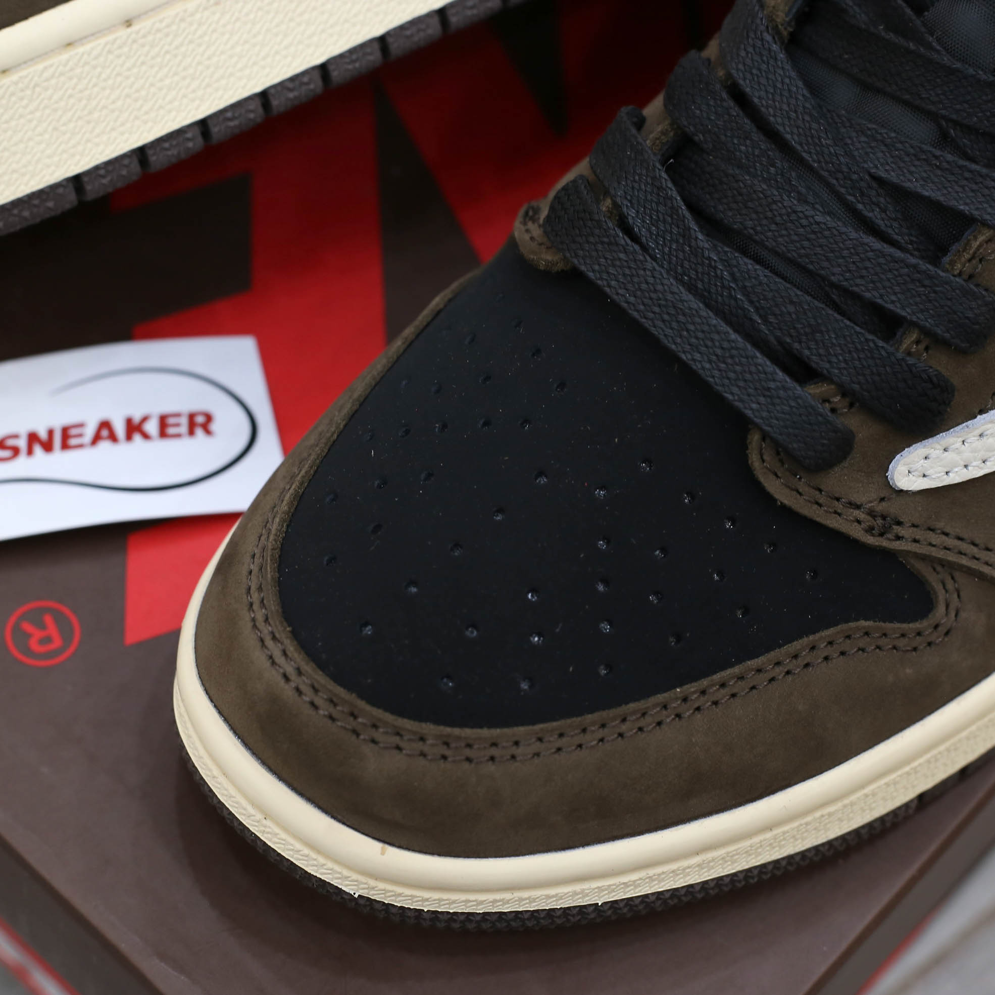 đế giày jordan 1 travis scott