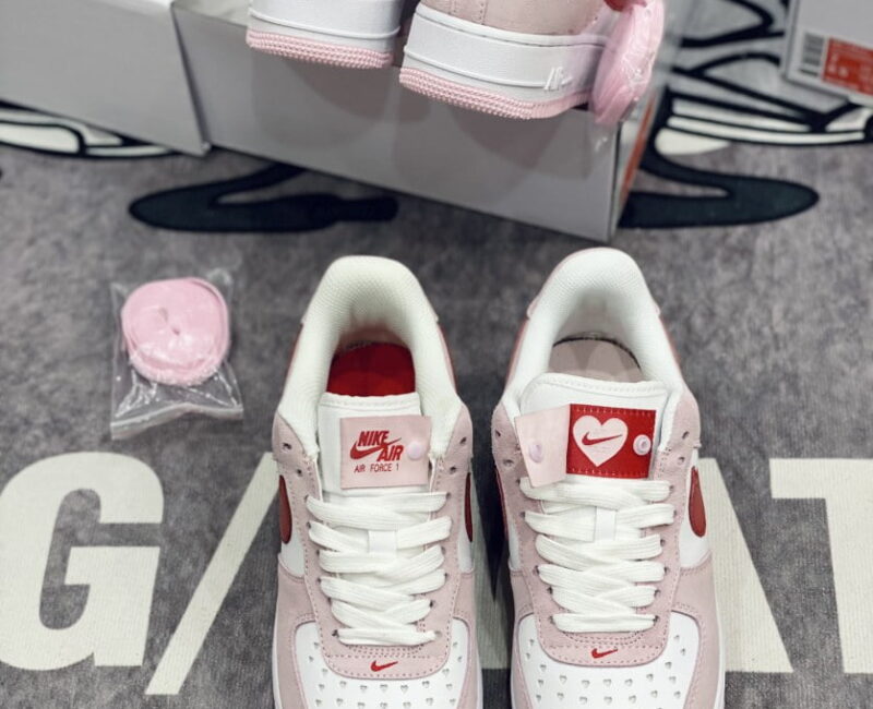 Giày Nike Air Force 1 07 QS Valentine’s Day Love Letter rep 1:1