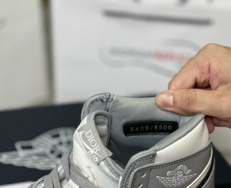 Giày Nike Air Jordan 1 Retro High Dior Like Auth