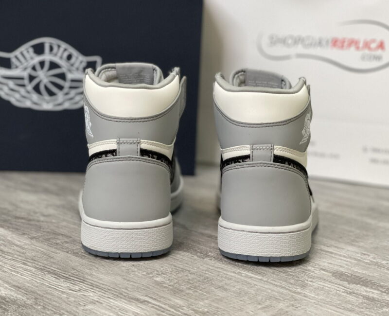 Giày Nike Air Jordan 1 Retro High Dior Like Auth