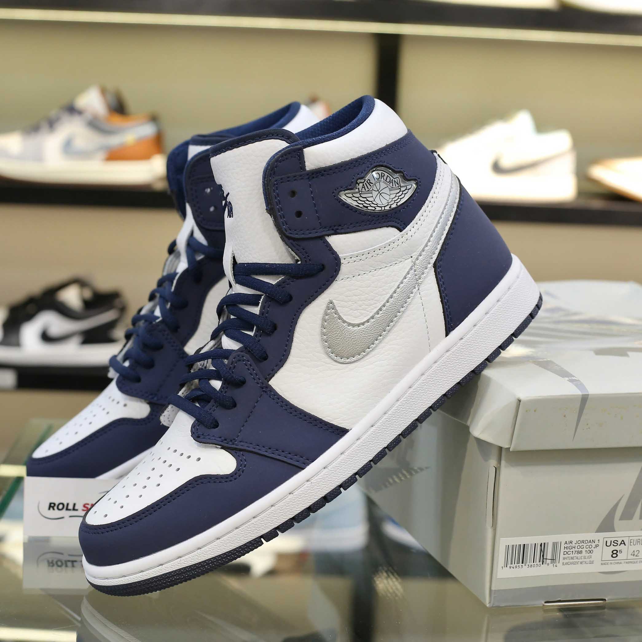 Jordan 1 Midnight Navy