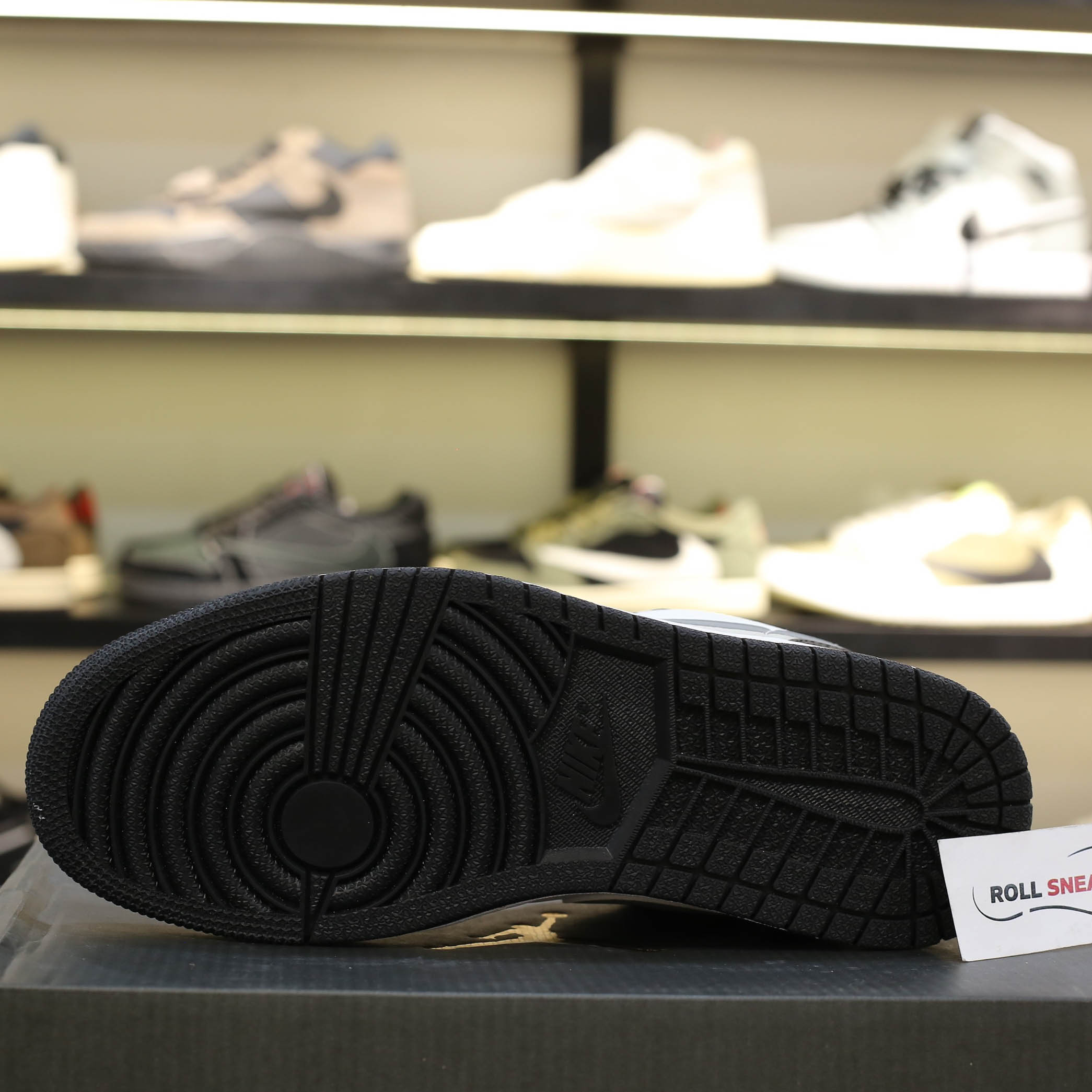 Swoosh Jordan 1 Low Smoke Grey V3 Rep 1:1