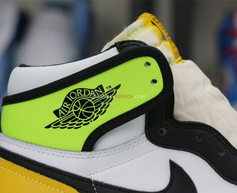 Giày Nike Air Jordan 1 Retro High Volt Gold