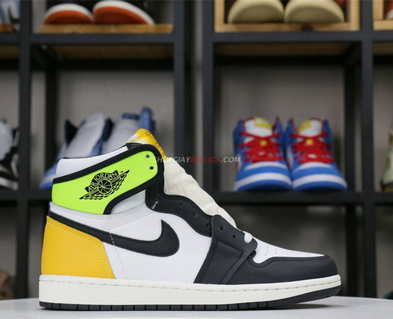 Giày Nike Air Jordan 1 Retro High Volt Gold