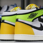 Giày Nike Air Jordan 1 Retro High Volt Gold