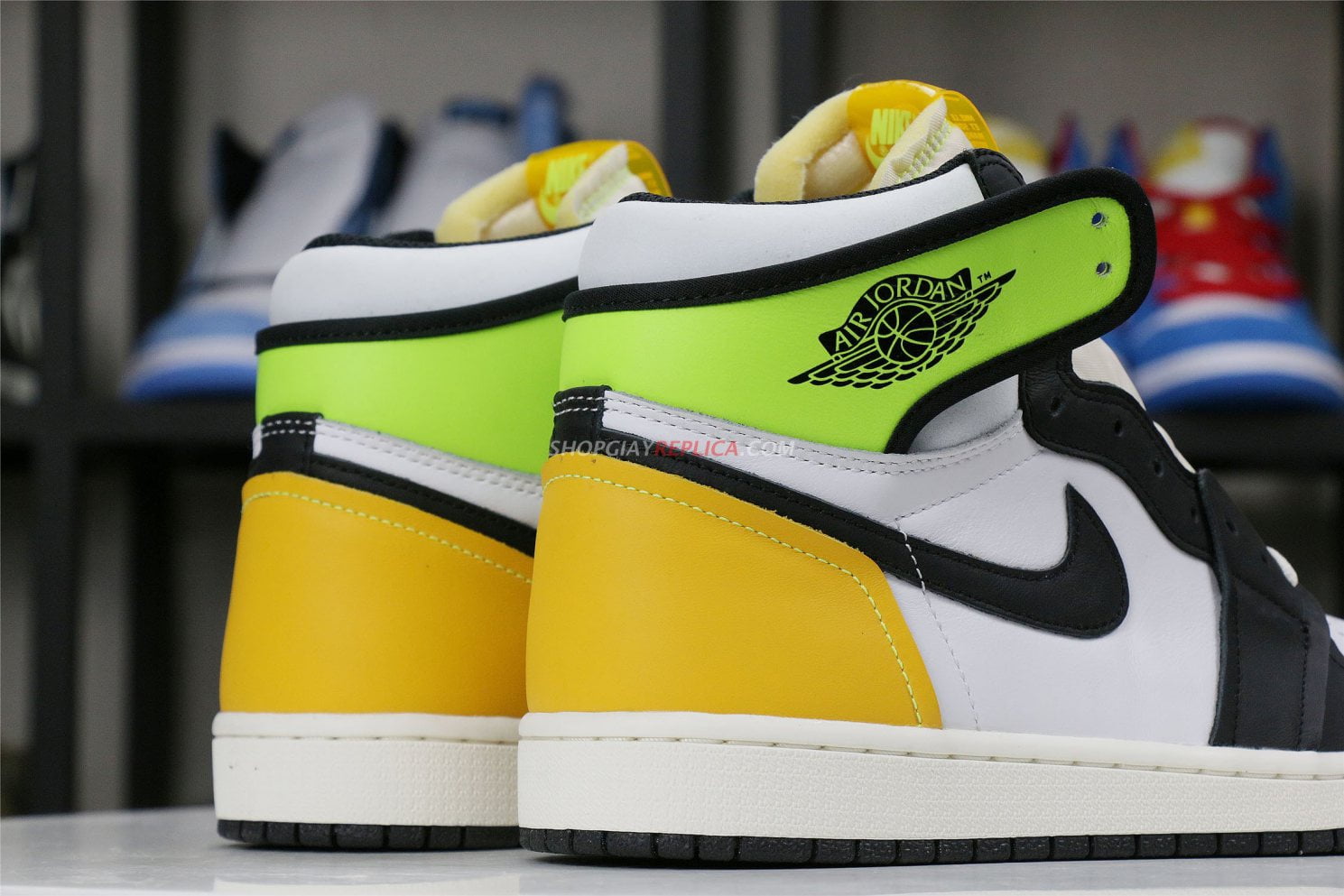 Giày Nike Air Jordan 1 Retro High Volt Gold