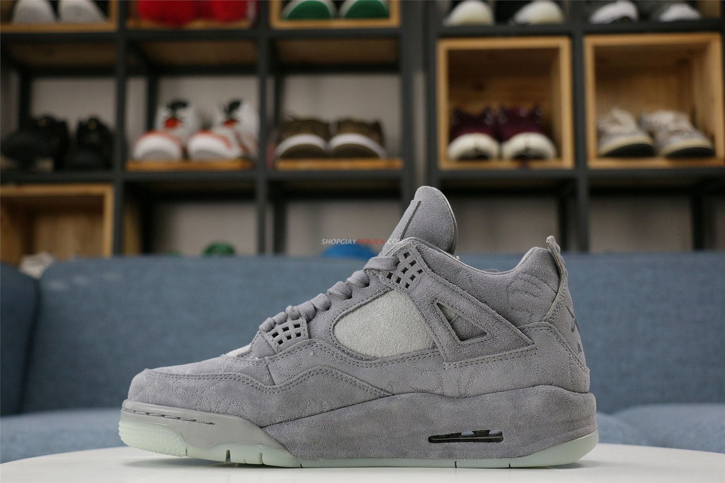 Giày Nike Air Jordan 4 Retro Kaws