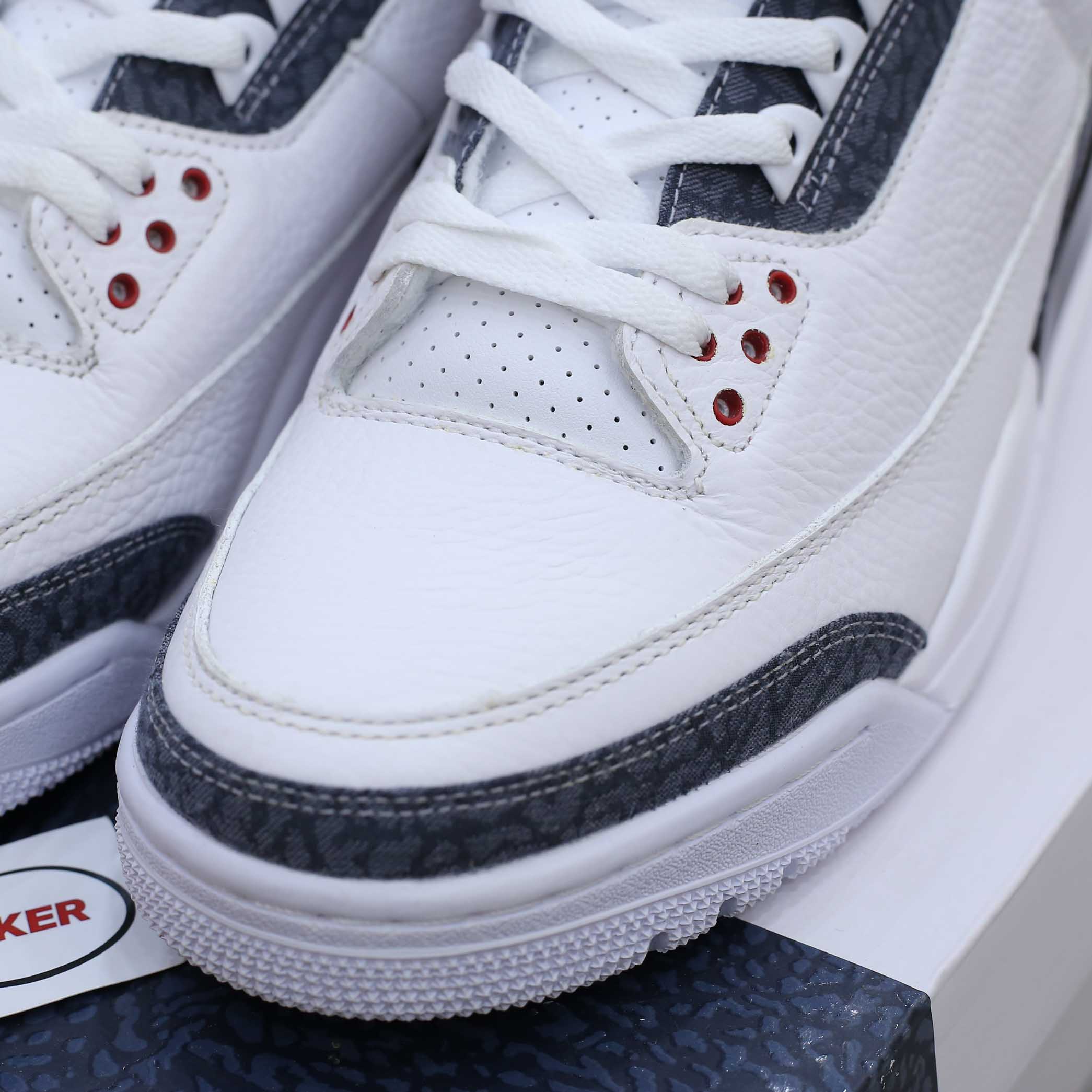 Giày Air Jordan 3 SE Fire Red Denim