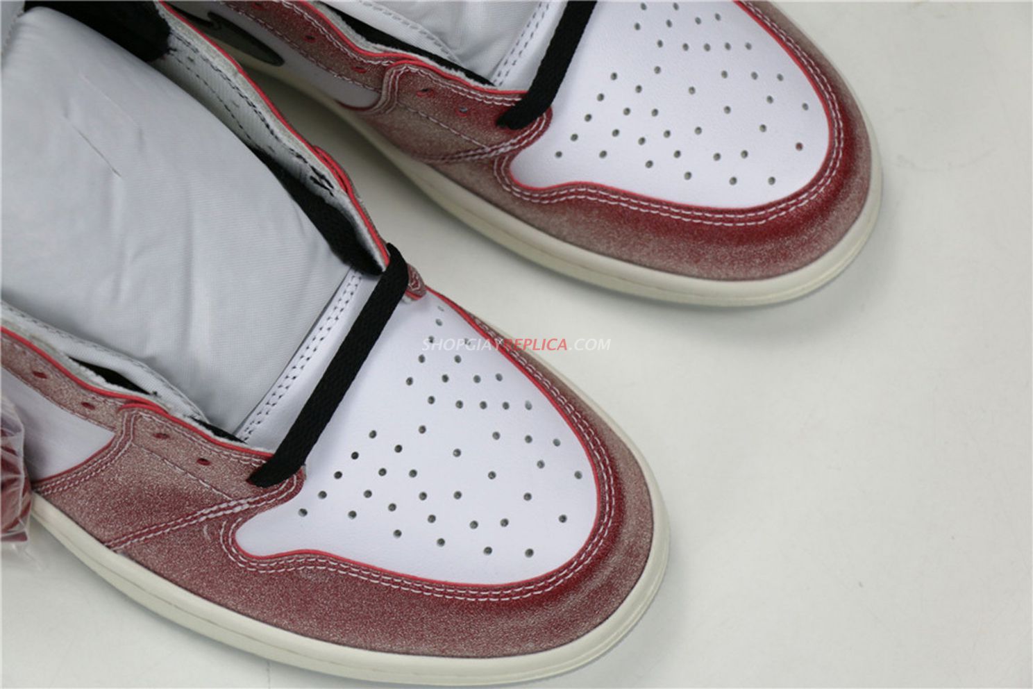 toebox Air Jordan 1 Trophy Room