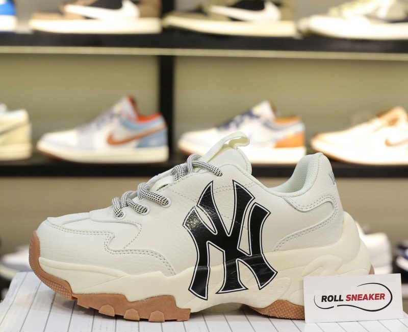 Giày MLB NY trắng chữ đen đế nâu rep 11